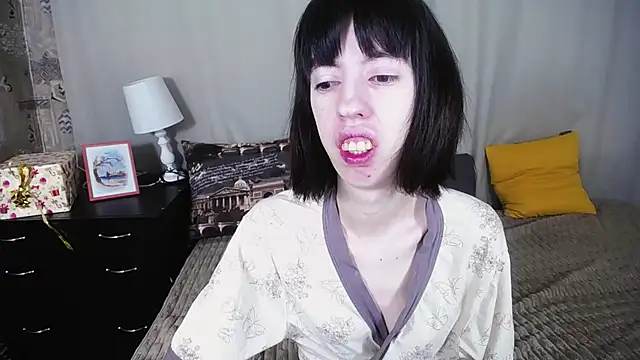 Snapshot of Unusual_G chatting on February 2025 06:13:01 AM Unusual G online show from February 2025 06:13:01 AM