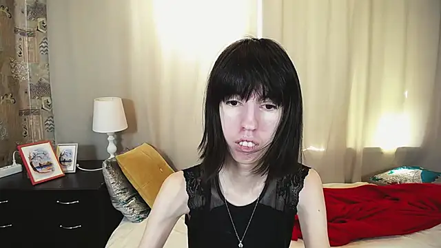 Snapshot of Unusual_G chatting on March 2025 06:08:02 AM Unusual G online show from March 2025 06:08:02 AM