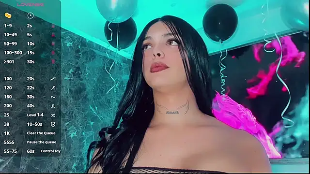 Emmaa Saenz  online show from September 2025 08:09:01 PM