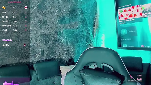 Emmaa Saenz  online show from February 2026 10:04:02 PM