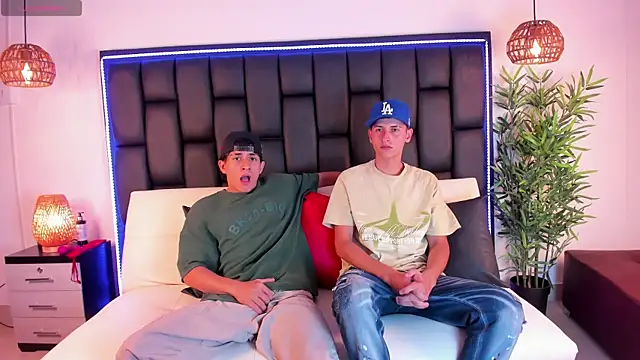 Crazy nigth01 online show from October 2025 02:04:02 AM