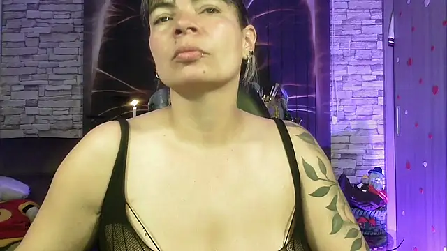 charlotedoll online show from September 2025 03:08:02 AM