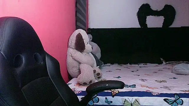 Snapshot of charlotedoll chatting on February 2026 12:39:01 AM charlotedoll online show from February 2026 12:39:01 AM