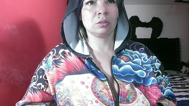 Snapshot of charlotedoll chatting on February 2026 03:38:02 AM charlotedoll online show from February 2026 03:38:02 AM