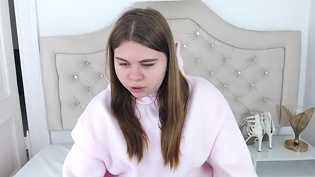 Snapshot of AbbyPleasure chatting on December 2024 07:58:02 AM AbbyPleasure online show from December 2024 07:58:02 AM