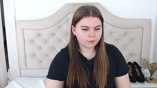 Snapshot of AbbyPleasure chatting on January 2025 01:07:01 PM AbbyPleasure online show from January 2025 01:07:01 PM