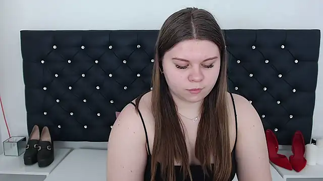 Snapshot of AbbyPleasure chatting on March 2025 03:51:02 PM AbbyPleasure online show from March 2025 03:51:02 PM