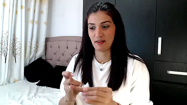 Snapshot of ZajiraShane chatting on March 2025 03:30:02 AM ZajiraShane online show from March 2025 03:30:02 AM