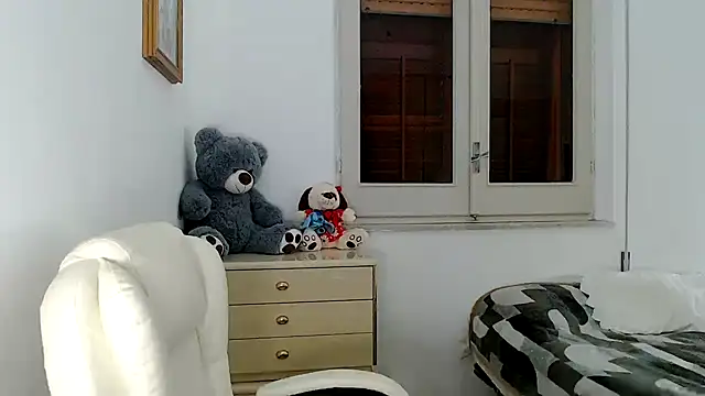 ZajiraShane online show from May 2026 06:57:01 PM