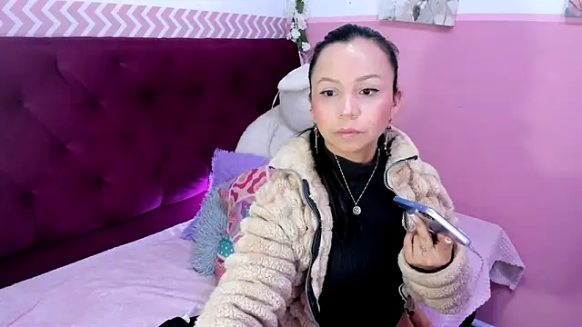 candysmitxxx online show from November 2025 01:59:01 AM