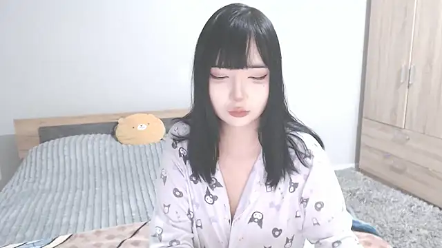 Snapshot of your_angela chatting on February 2026 05:30:02 PM your angela online show from February 2026 05:30:02 PM