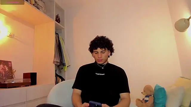 Curlblue online show from November 2025 03:50:01 AM