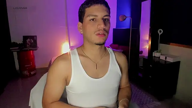 Curlblue online show from June 2026 01:54:01 AM