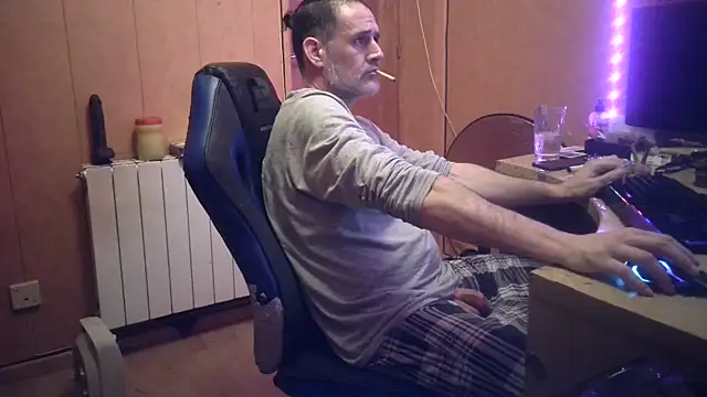 Lia Y PatrickX online show from February 2025 07:28:01 PM