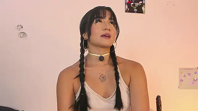 Maggie 1 online show from November 2025 11:15:01 PM