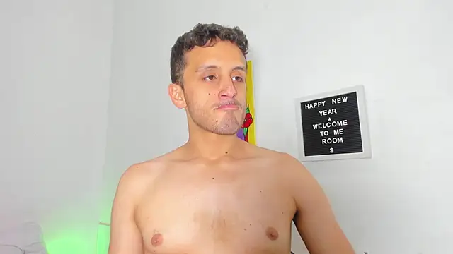 Snapshot of CorbinxHalle chatting on January 2025 12:31:01 AM CorbinxHalle online show from January 2025 12:31:01 AM