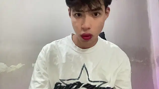 Snapshot of Jacotnk chatting on December 2024 04:33:02 AM Jacotnk online show from December 2024 04:33:02 AM