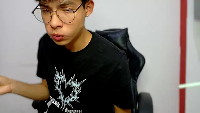 Snapshot of Jacotnk chatting on March 2025 05:17:02 AM Jacotnk online show from March 2025 05:17:02 AM