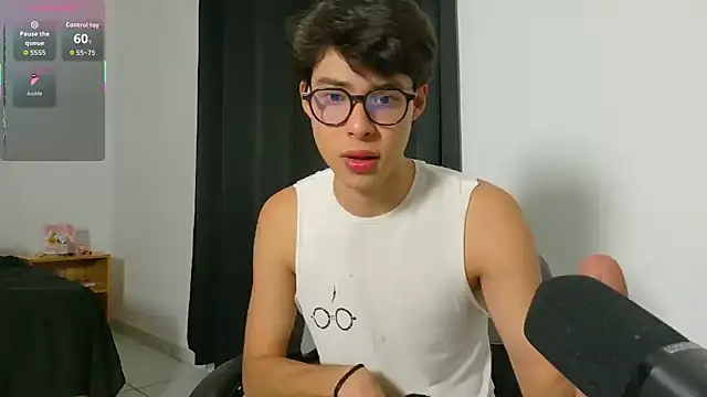 Jacotnk online show from December 2025 04:40:02 AM