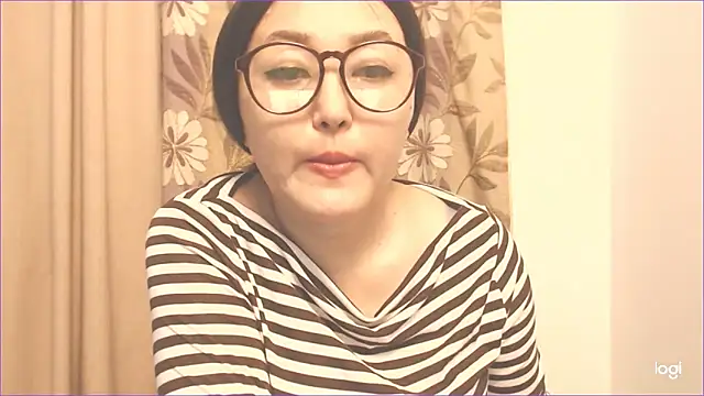 Snapshot of hrnyteacher chatting on January 2025 12:53:02 AM hrnyteacher online show from January 2025 12:53:02 AM