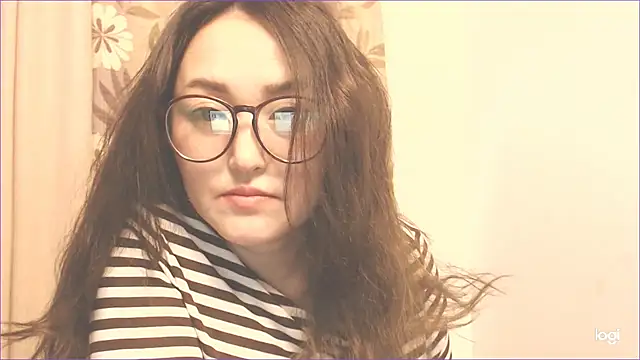 Snapshot of hrnyteacher chatting on January 2025 08:48:01 PM hrnyteacher online show from January 2025 08:48:01 PM