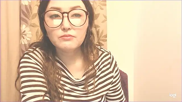 Snapshot of hrnyteacher chatting on January 2025 10:26:02 PM hrnyteacher online show from January 2025 10:26:02 PM