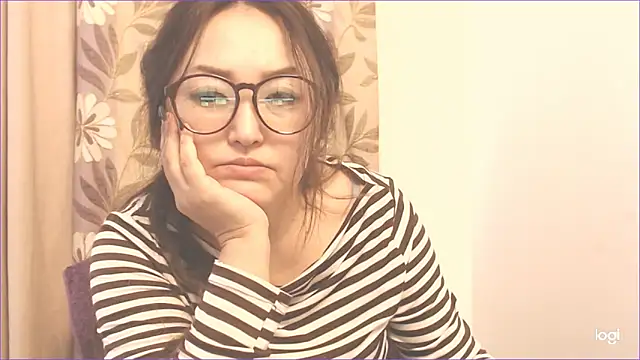 Snapshot of hrnyteacher chatting on January 2025 06:00:01 AM hrnyteacher online show from January 2025 06:00:01 AM