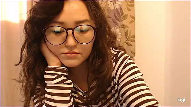 Snapshot of hrnyteacher chatting on March 2025 03:22:01 AM hrnyteacher online show from March 2025 03:22:01 AM