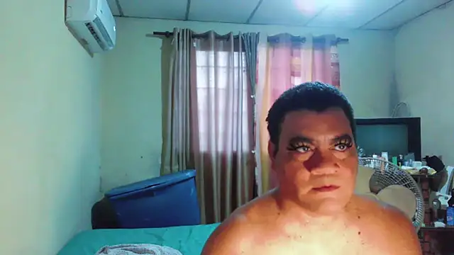 Snapshot of pingosex13 chatting on February 2025 11:30:02 PM pingosex13 online show from February 2025 11:30:02 PM