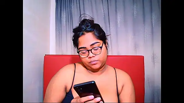 Indian Lola00 online show from October 2025 07:22:02 PM