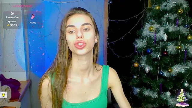 Snapshot of EmmyGreans chatting on December 2024 03:54:02 PM EmmyGreans online show from December 2024 03:54:02 PM