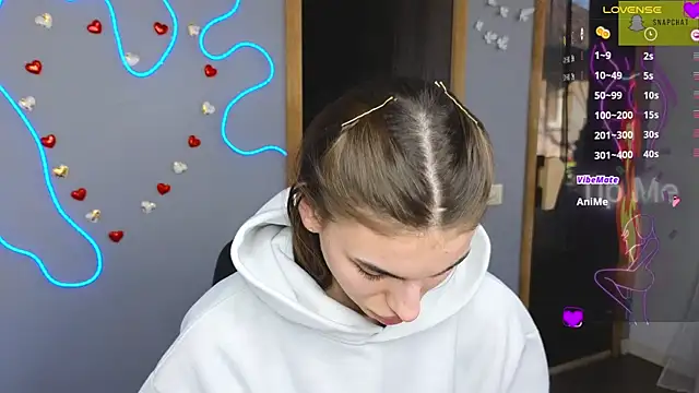 Snapshot of EmmyGreans chatting on March 2025 06:33:02 AM EmmyGreans online show from March 2025 06:33:02 AM