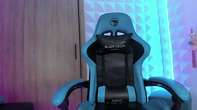 Jendralevis online show from February 2025 11:13:02 PM