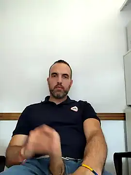 Snapshot of leon3875 chatting on January 2025 03:32:01 PM leon3875 online show from January 2025 03:32:01 PM