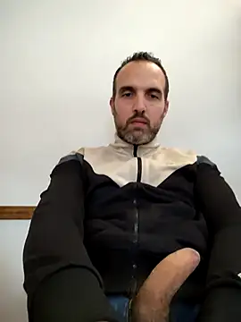 Snapshot of leon3875 chatting on October 2025 03:33:02 PM leon3875 online show from October 2025 03:33:02 PM