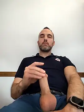 Snapshot of leon3875 chatting on November 2025 03:25:02 PM leon3875 online show from November 2025 03:25:02 PM