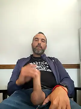 Snapshot of leon3875 chatting on February 2026 03:37:02 PM leon3875 online show from February 2026 03:37:02 PM