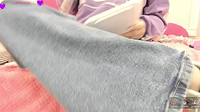 Emasanders online show from December 2024 01:39:02 PM