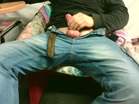 Giulio35 Pika online show from November 2025 06:13:01 AM