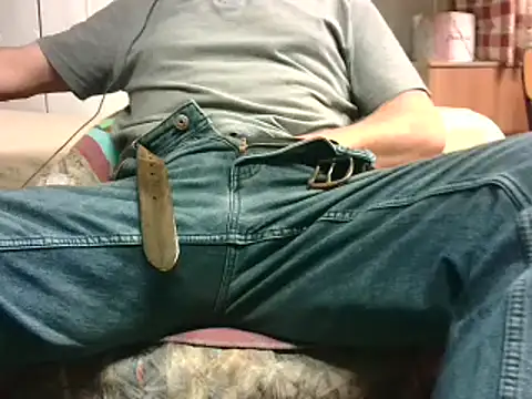 Giulio35 Pika online show from April 2026 04:01:01 PM