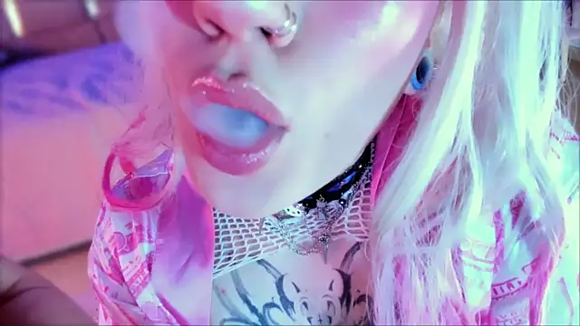 Broklinwhite  online show from December 2025 02:25:02 PM