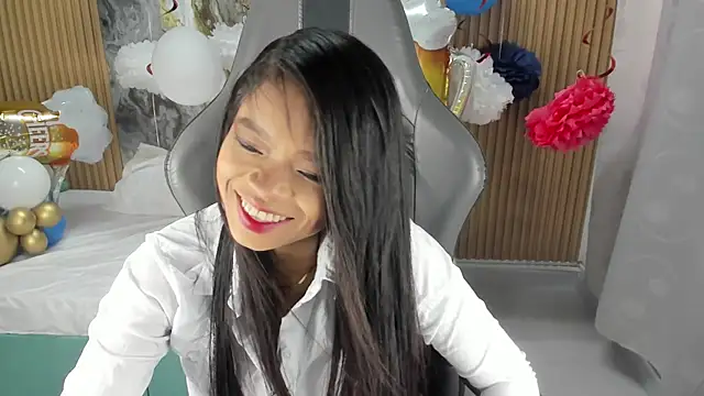 Lili 16 online show from October 2025 11:08:02 AM