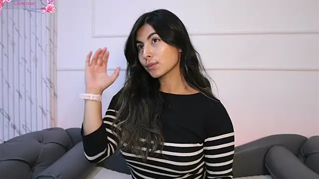 ShelleyMorell online show from March 2025 12:33:02 PM