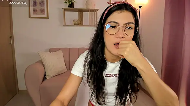 Snapshot of Lilabril chatting on June 2026 02:54:02 PM Lilabril online show from June 2026 02:54:02 PM