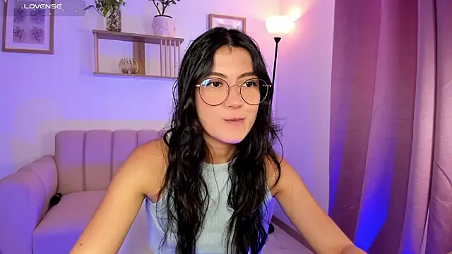 Snapshot of Lilabril chatting on July 2026 04:39:33 PM Lilabril online show from July 2026 04:39:33 PM