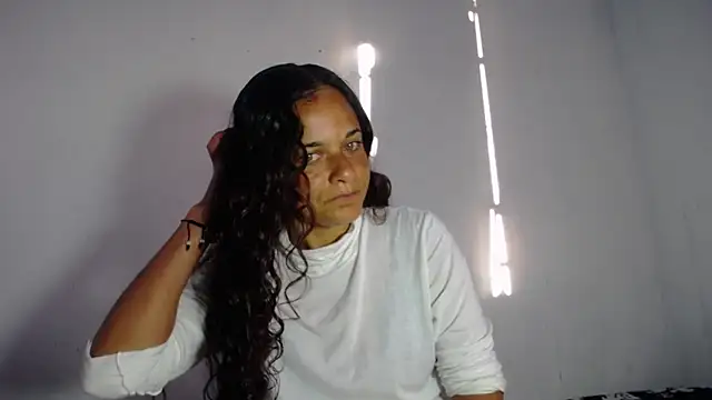 Snapshot of GiveLove1 chatting on December 2024 09:53:02 PM GiveLove1 online show from December 2024 09:53:02 PM