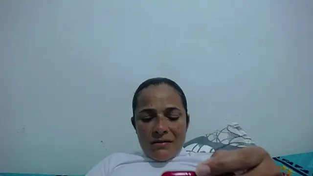 Snapshot of GiveLove1 chatting on January 2025 06:56:02 PM GiveLove1 online show from January 2025 06:56:02 PM