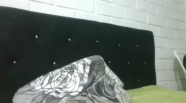 Snapshot of GiveLove1 chatting on March 2025 11:25:01 PM GiveLove1 online show from March 2025 11:25:01 PM