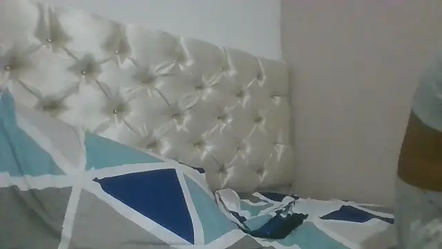 GiveLove1 online show from December 2025 04:22:01 AM