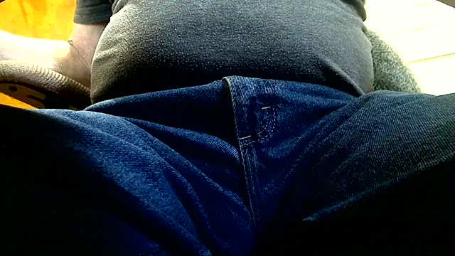 markluvskitty online show from April 2026 01:03:01 PM